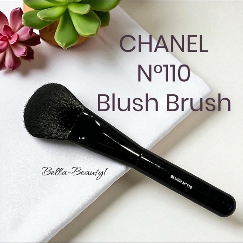 Chanel Nº 110 Blush Brush LES PINCEAUX DE CHANEL
    ~NEW~ - Picture 2 of 10